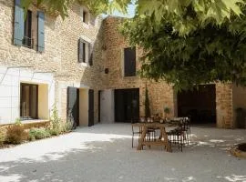 Maison B