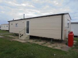 Kingfisher : Vacation III:- 6 Berth, Close to site entrance, apartment in Ingoldmells