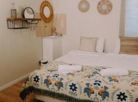 Hippie House היפי האוס, Hotel in Mitzpe Ramon