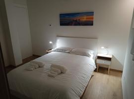 La CASA di LUCA-Fiera e Stazione-Private Parking