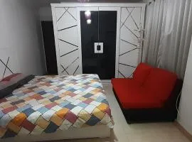 غرفة سنجل بحمام خاص لمزيد من الخصوصية Single Room with private bathroom for more privacy Номер с отдельной ванной комнатой для большей конфиденциальности Chambre avec salle de bain privée pour plus d'intimité