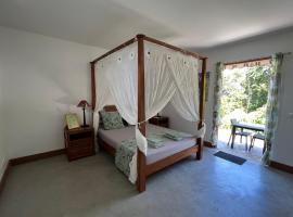 Chambre Paradise, bed & breakfast kohteessa Lamentin