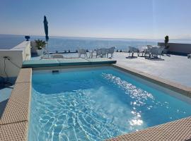 B&b La Luna sul Mare - Sea & Spa, hotel with pools in Casteldaccia