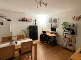 Schnuckliges Hinterhaus / Cottage, cottage in Kelkheim