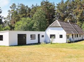 6 person holiday home in Læsø-By Traum, hotel em Læsø