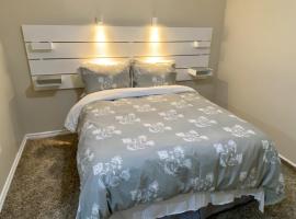 Affordable Room with FREE Parking in Newmarket ON, viešbutis mieste Niumarketas