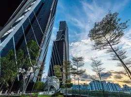 Luxury Duplex Condo Retreat-Corner v 2 Parking, KL by Verano