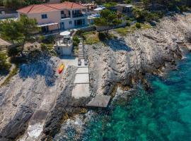 Awesome Home In Crnja Luka With Kitchen, hotel a Prigradica