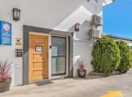 Apple & Grape Motel