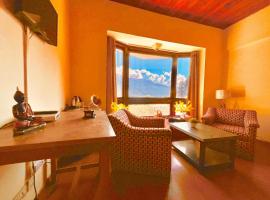 SAGAR RESORT JUST 5 MiN FROM MANALI MALL ROAD, apartman Manāliban