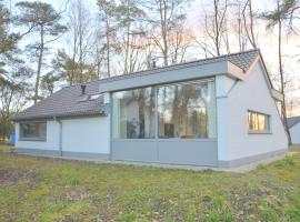 Alluring Holiday Home in Limburg near Forest, жилье для отдыха в городе De Horst