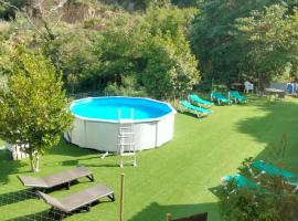 Rural Sant Llop, posada u hostería en Tordera