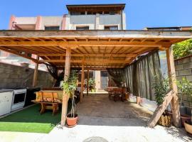 Guest House Italia, B&B in Kavarna