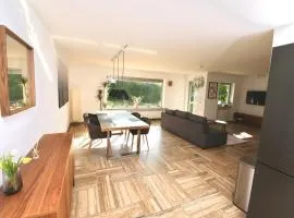 Moderne, herzliche und große Ferienwohnung mitten im Naturpark