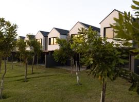 The Woods Luxury Homes - Elaleni Estate, rumah desa di Ballito