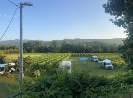 Purple Eye Camp & Winery, camping de luxe à Podgorica