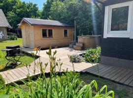 Villa Arjola, alojamento na praia em Kaltanėnai