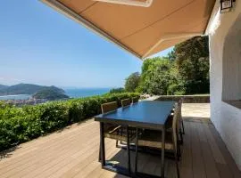 Amazing views over San Sebastian in a family cottage