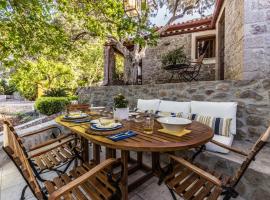 Rodia Eco stay house in Epidavros - Akros Estate: Nea Epidavros şehrinde bir kiralık tatil yeri