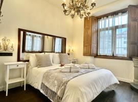 CLAREN´S BOUTIQUE ROOMS, B&B in Cangas del Narcea