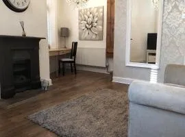 Cosy Corner Cottage - Simple2let Serviced Apartments