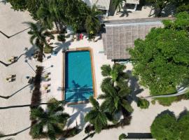 Lime N Soda Beachfront Resort, resort in Thong Sala