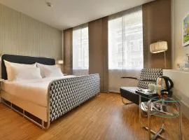 Three Crowns Hotel