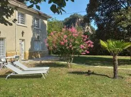 Gîte près de Sarlat avec jardin et salon de massages