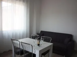 [Stazione] - Casa privata con veranda