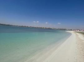 Marina 7 4BR Villa lake view, holiday park sa El Alamein
