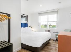 Grove Hotel, hotel near Long Island MacArthur Airport - ISP, Cherry Grove