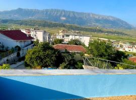 Blue Guesthouse, kotedžas mieste Girokasteris