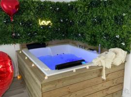 Appartement avec Spa et Sauna, holiday rental in LʼHorme