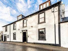 The Golden Crown, hotel in Tarbolton