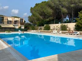 Cotépiscine, hotel in Le Lavandou