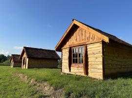 Domki wędkarskie nad Stawami Pirania, self-catering accommodation in Zagórz