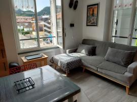 L'escale du centre du lac, joli appartement T2, proche lac, hotel de platja a G&eacute;rardmer