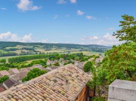 Gorgeous Home In Lauzerte With Outdoor Swimming Pool、ロゼルトのホテル