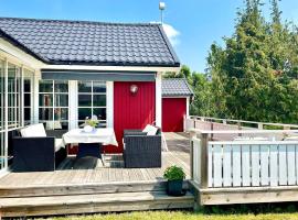 7 person holiday home in KöPINGSVIK-By Traum, hotel in Köpingsvik