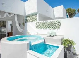 CASA MIKELE by Sarikas - SEA SIDE SUITES and STUDIOS -adults only