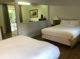 Bavarian Orchard Motel, hotel v destinaci Creston