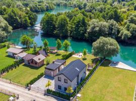 Villa UNA LUX, hotel v destinaci Bihać