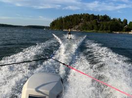 Swedish Beach House in Stockholm Archipelago, Skärgårdsstuga i Roslagen, lodge in Nyboda