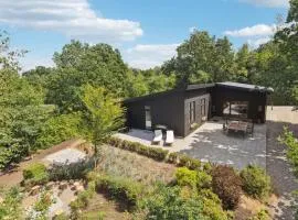 Stunning Home In Fårvang With Wifi