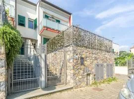 2 Bedroom Stunning Home In Vado Ligure