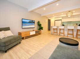 Stylish 2 b/r apartment - 4 guests, garage ZC5, apartment in Alexandra Headland