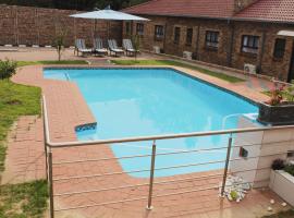 EMPEROR LODGE AND TOURS, bed and breakfast en Germiston