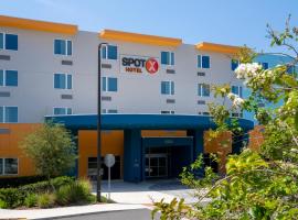 ऑरलैंडो में, होटल SPOT X Hotel Orlando Intl Dr by The Red Collection