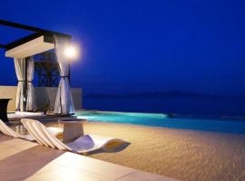 PLATINUM RESORT, hotel con alberca en Minami-komatsu