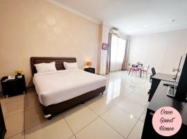 OASE GUEST HOUSE, Pension in Medan